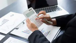 Como se calcula o décimo terceiro
