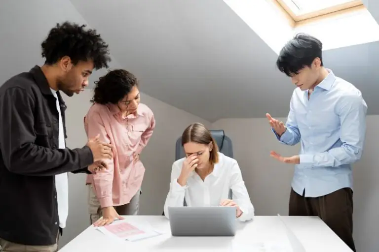 conflitos no trabalho