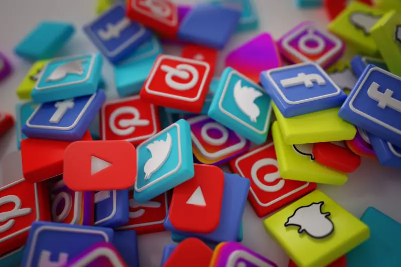 redes sociais redes sociais