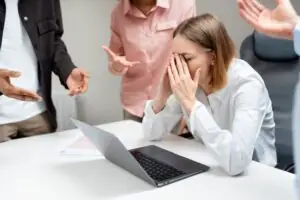 bullying no trabalho