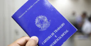 2 empregos de carteira assinada (crédito: sindeap rj)