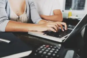 como tirar número do pis