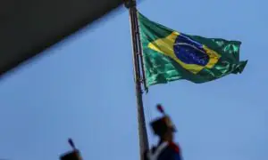 feriado no sábado