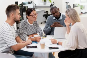 reuniões diárias