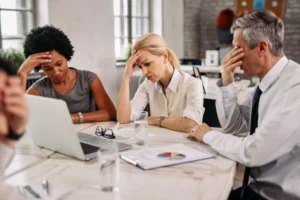comportamento passivo-agressivo no trabalho