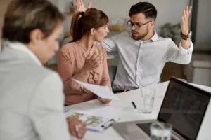 conflitos no ambiente de trabalho