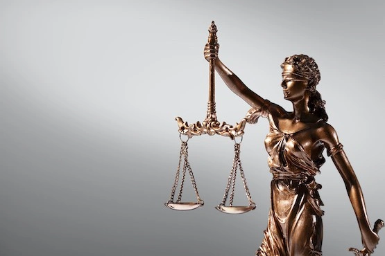 estátua símbolo de justiça representando a Justiça do Trabalho estátua símbolo de justiça representando a Justiça do Trabalho