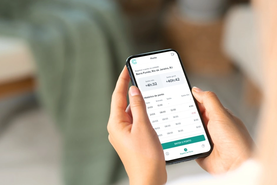 Ponto eletrônico para loja de cosméticos: como otimizar a gestão de equipe controle de ponto celular e legal