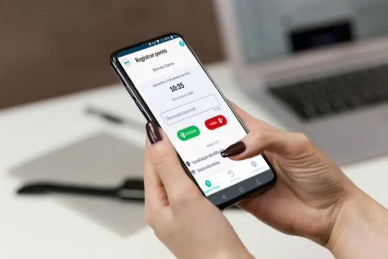 Registro de ponto no app Genyo Registro de ponto no app Genyo